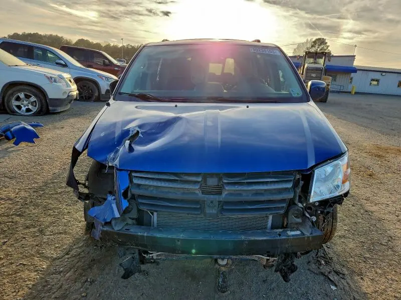 2010 DODGE GRAND CARAVAN SXT  