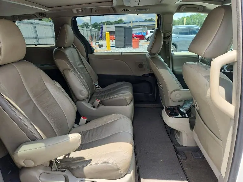 2012 TOYOTA SIENNA LIMITED 7-PASSENGER  