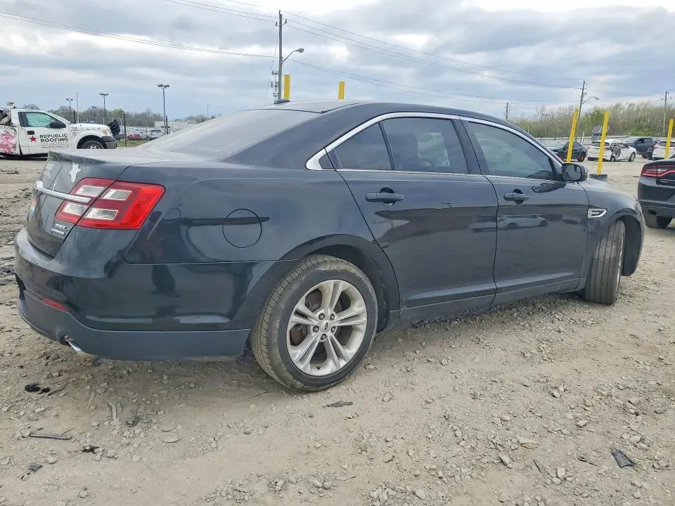 2017 FORD TAURUS SEL  