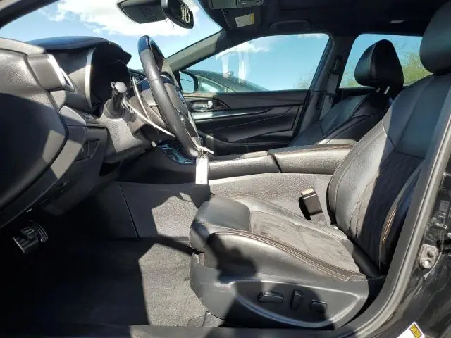 2021 NISSAN MAXIMA SR  