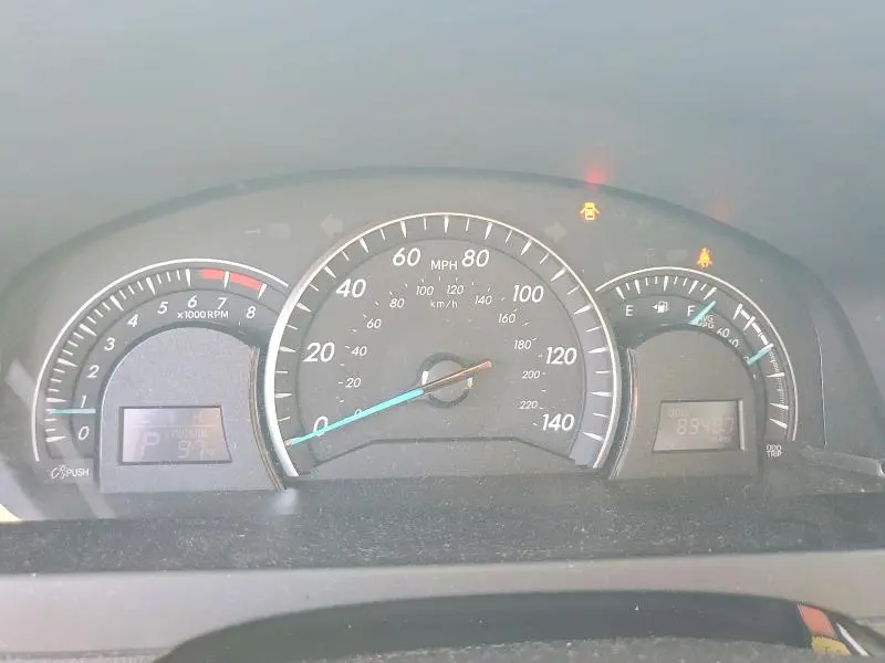 2014 TOYOTA CAMRY LE  