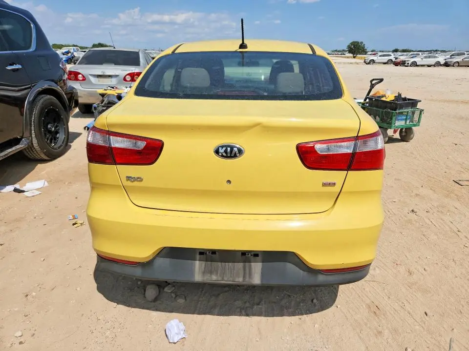 2016 KIA RIO LX  