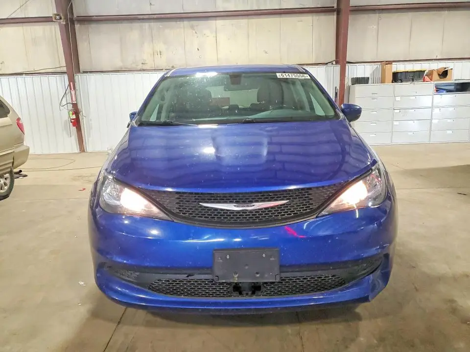 2021 CHRYSLER VOYAGER LX  