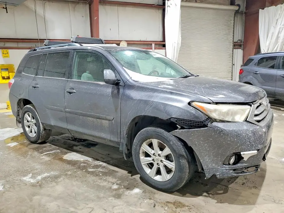 2011 TOYOTA HIGHLANDER BASE  