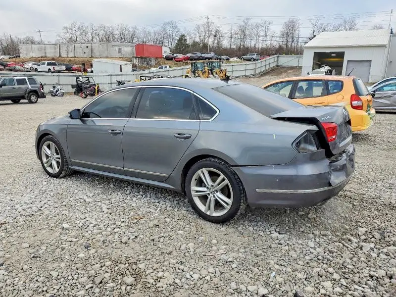 2015 VOLKSWAGEN PASSAT SE  