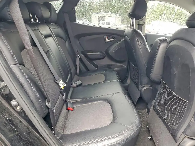 2010 HYUNDAI TUCSON GLS  