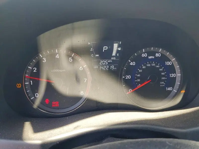 2014 HYUNDAI ACCENT SE  