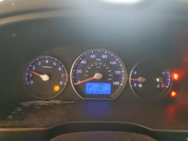 2012 HYUNDAI SANTA FE GLS  