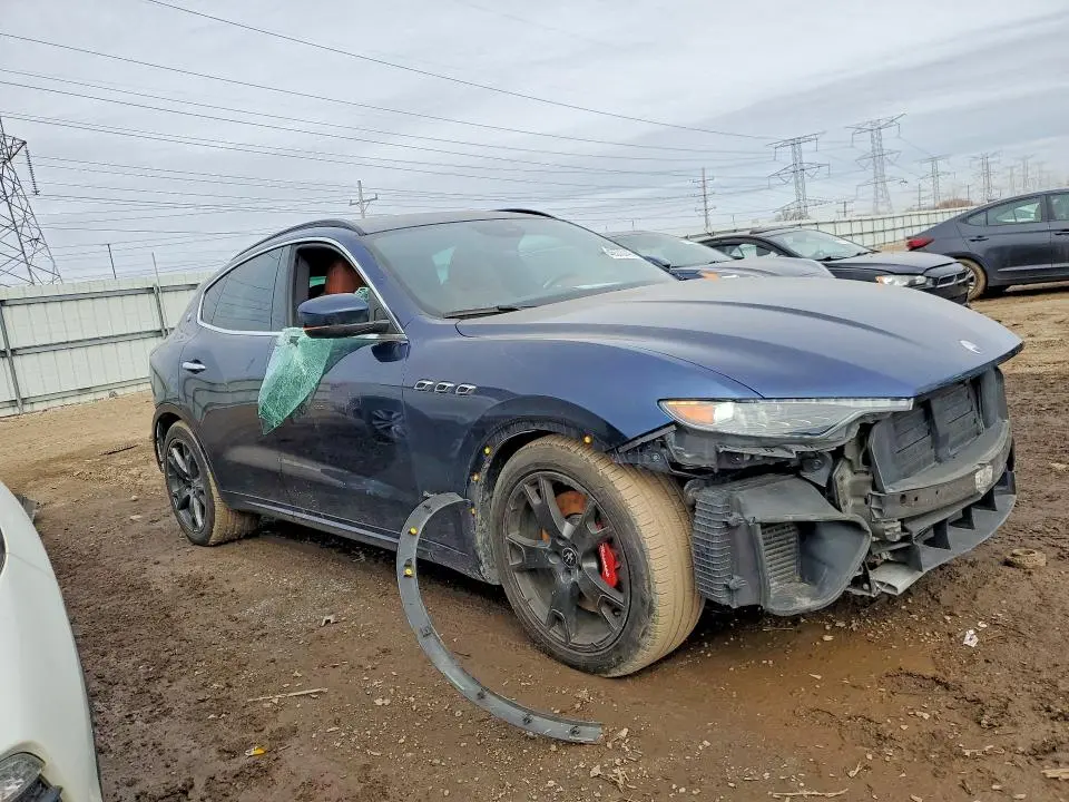 2019 MASERATI LEVANTE S SPORT  