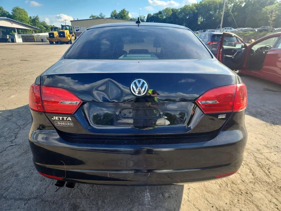 2014 VOLKSWAGEN JETTA SE  