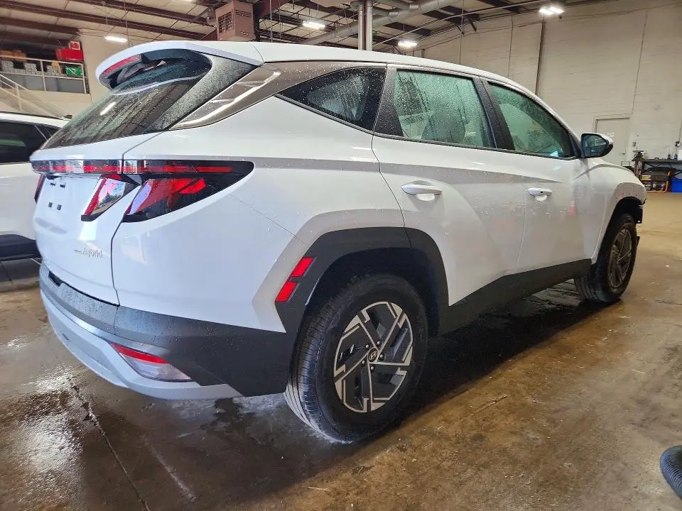 2026 HYUNDAI TUCSON BLUE SE  