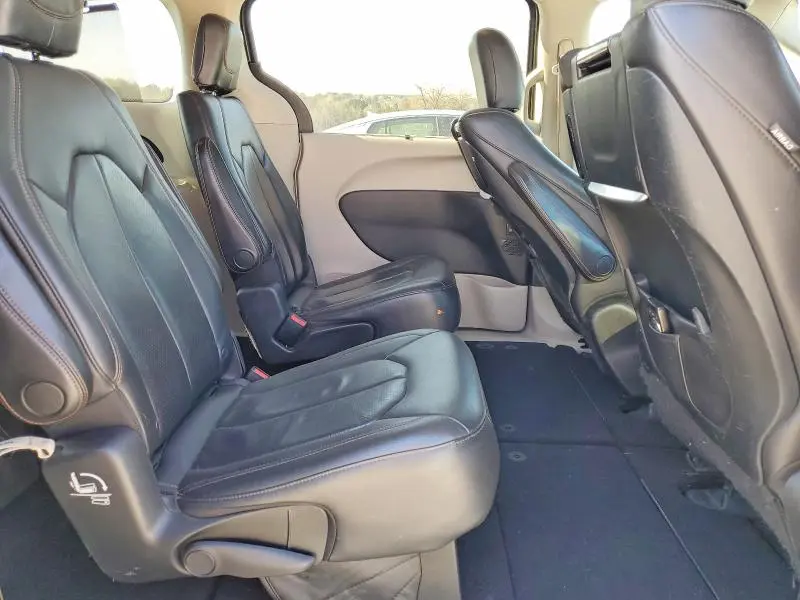2017 CHRYSLER PACIFICA TOURING L PLUS  