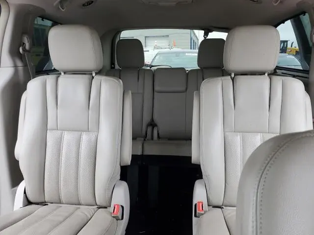 2011 CHRYSLER TOWN & COUNTRY TOURING L  