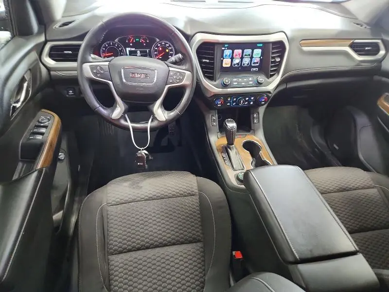 2017 GMC ACADIA SLE  