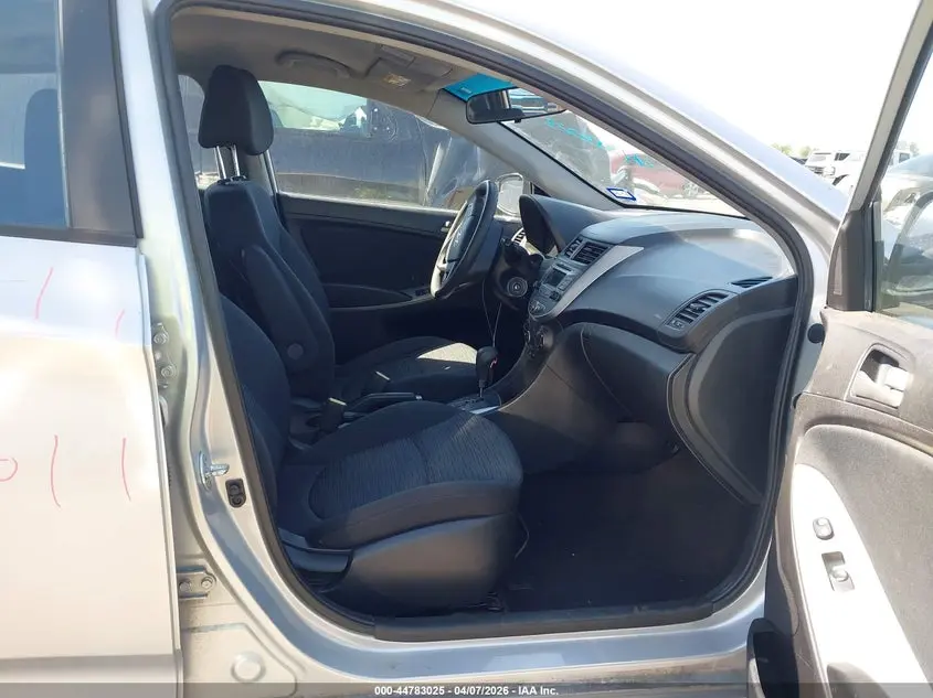 2016 HYUNDAI ACCENT SE