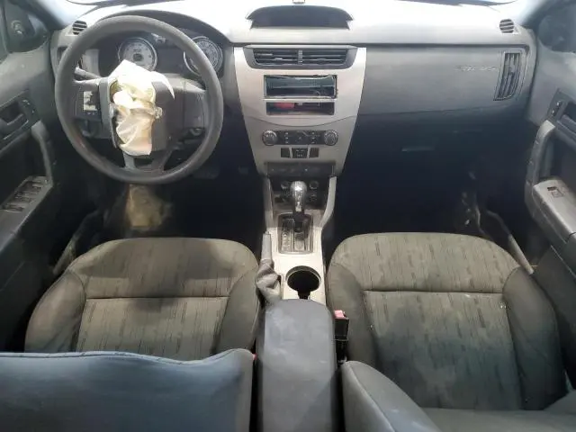 2010 FORD FOCUS SE  