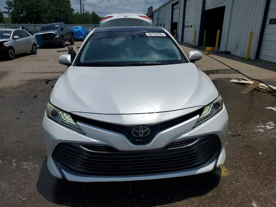 2019 TOYOTA CAMRY XLE  