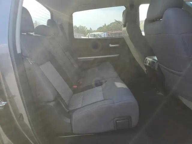 2016 TOYOTA TUNDRA CREWMAX SR5  