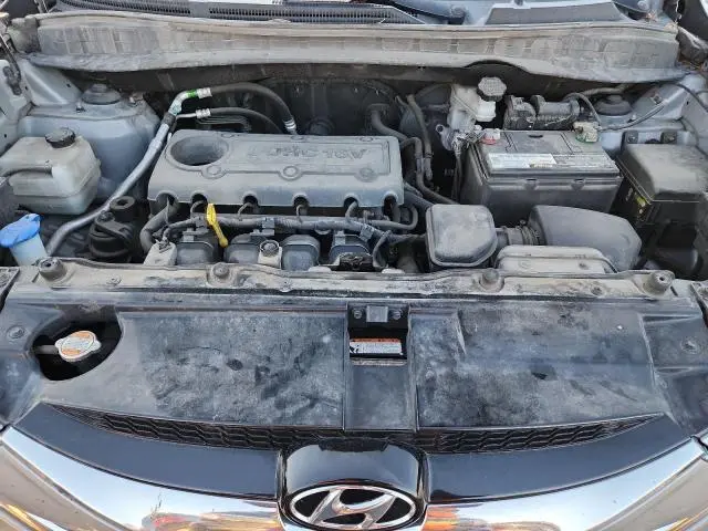 2012 HYUNDAI TUCSON GLS  