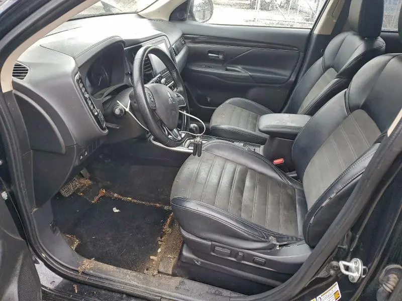 2020 MITSUBISHI OUTLANDER SE  