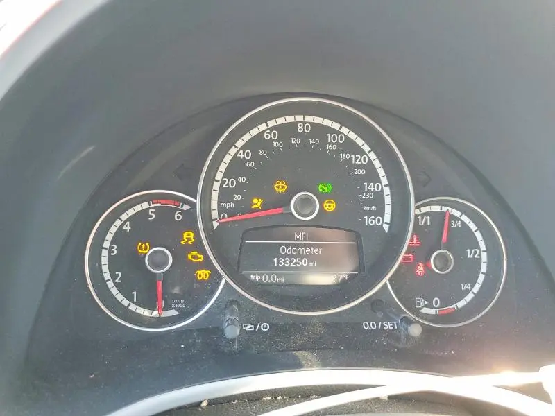 2013 VOLKSWAGEN BEETLE   