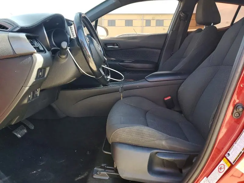 2018 TOYOTA C-HR XLE  