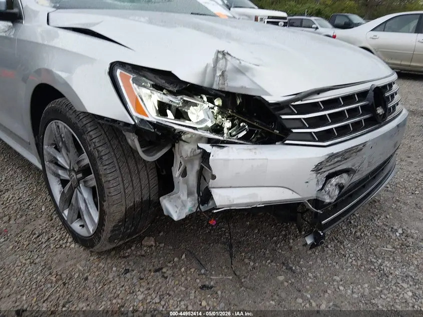 2017 VOLKSWAGEN PASSAT V6 SEL PREMIUM