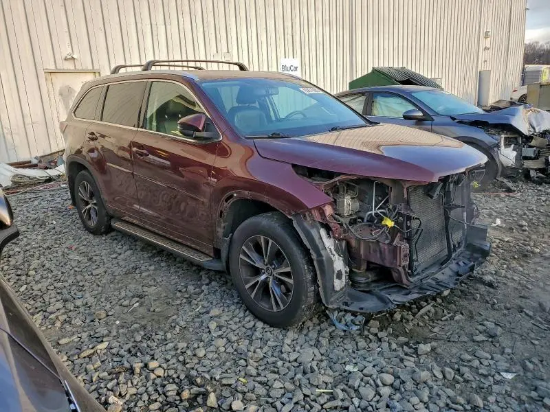 2016 TOYOTA HIGHLANDER XLE  