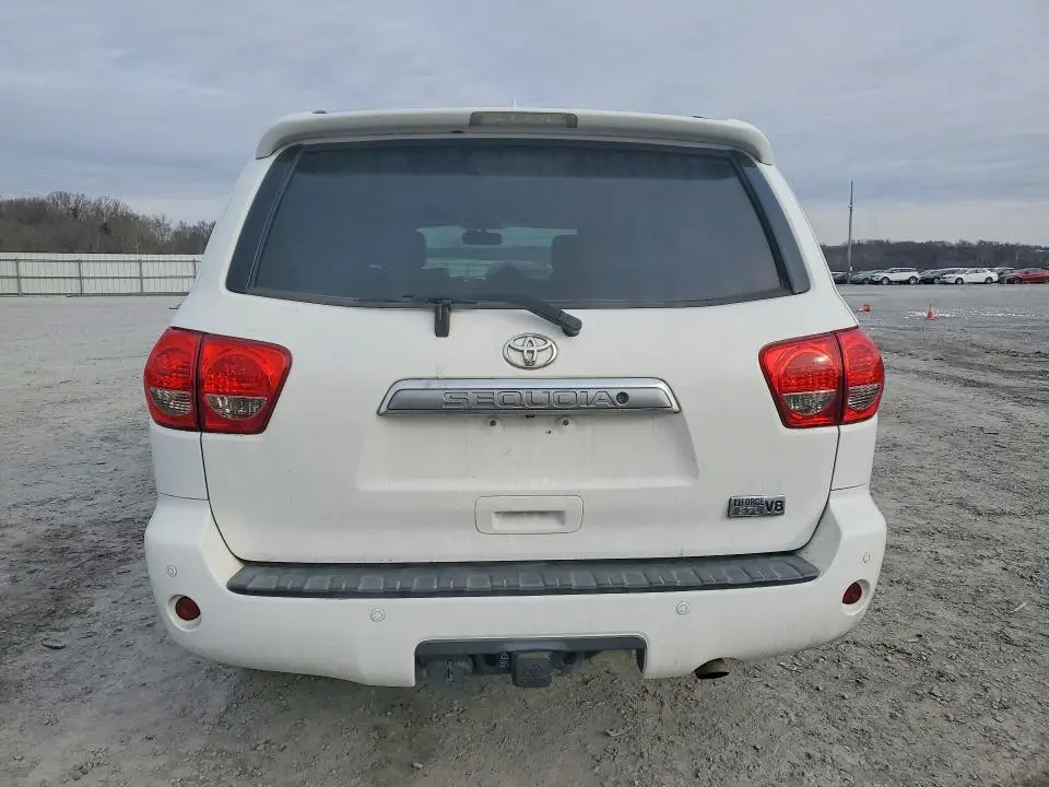 2013 TOYOTA SEQUOIA LIMITED  