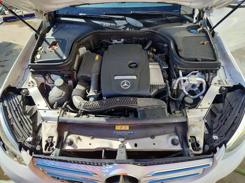 2019 MERCEDES-BENZ GLC 300  