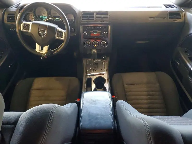 2013 DODGE CHALLENGER SXT  