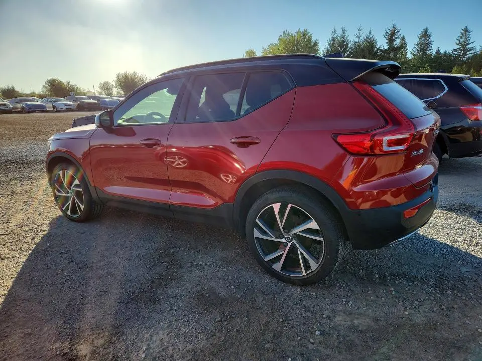 2019 VOLVO XC40 T5 R-DESIGN  