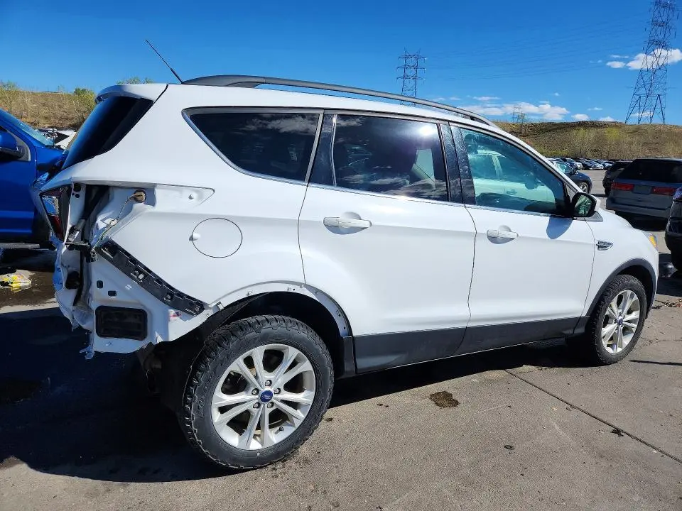 2018 FORD ESCAPE SE  