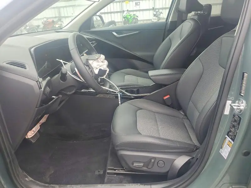 2024 KIA NIRO EX  