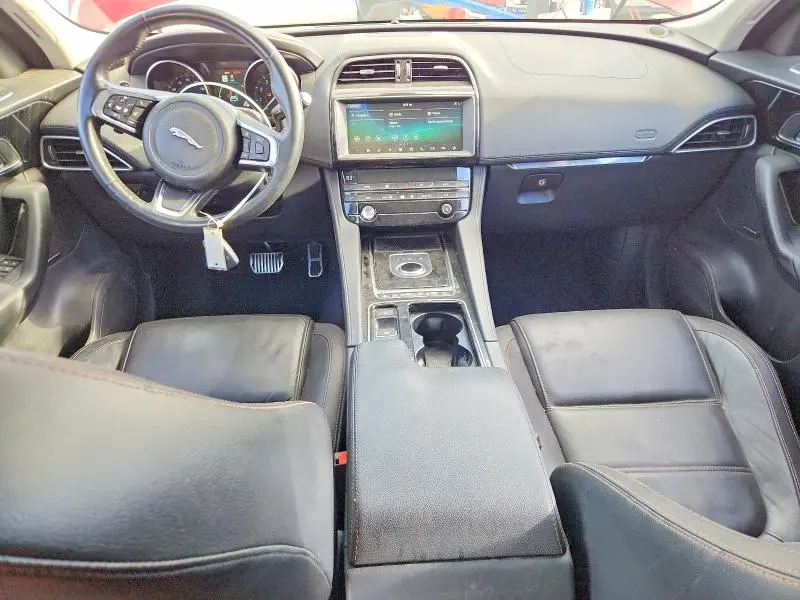 2019 JAGUAR F-PACE   