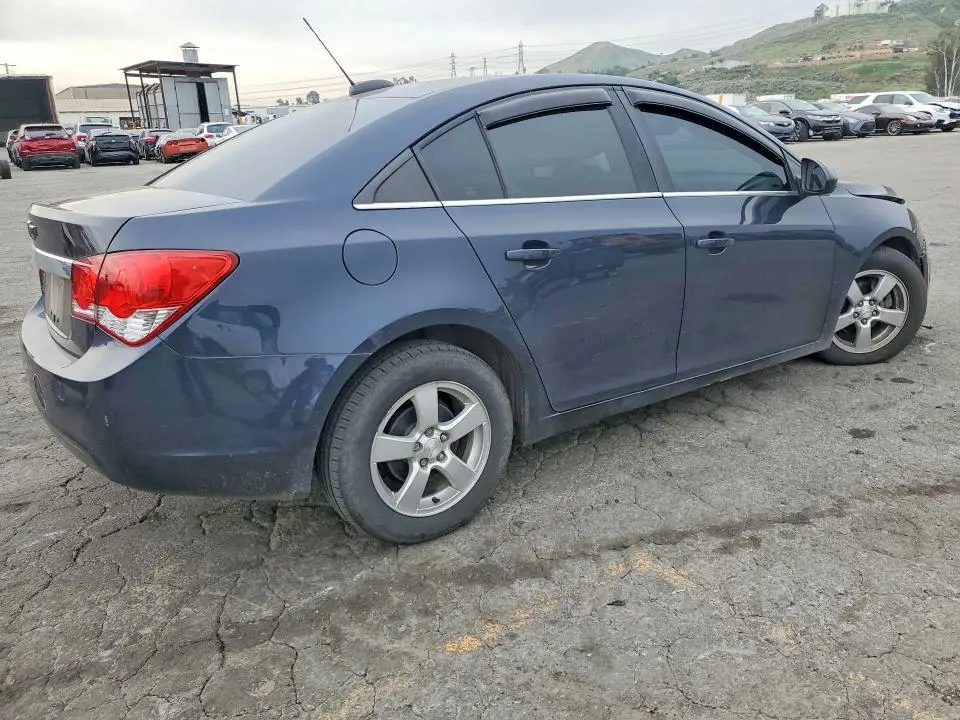 2015 CHEVROLET CRUZE LT  