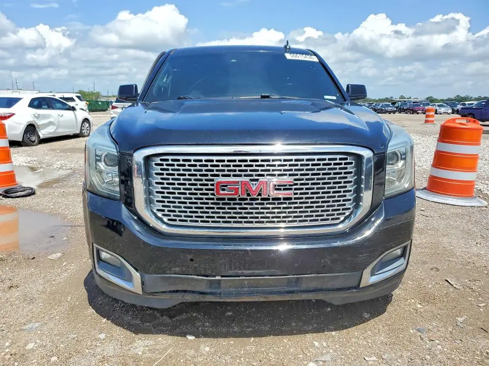 2017 GMC YUKON XL DENALI  