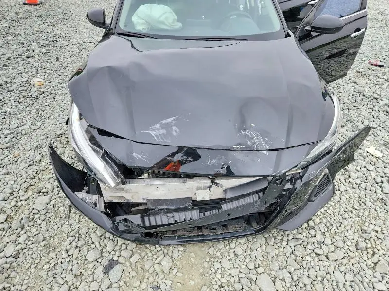 2021 NISSAN ALTIMA SV  