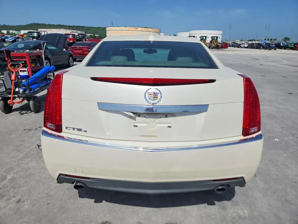 2010 CADILLAC CTS LUXURY COLLECTION  