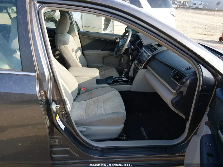 2013 TOYOTA CAMRY LE