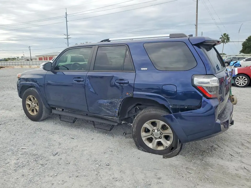 2020 TOYOTA 4RUNNER SR5  