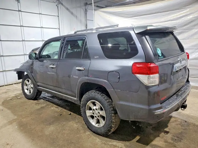2010 TOYOTA 4RUNNER SR5  