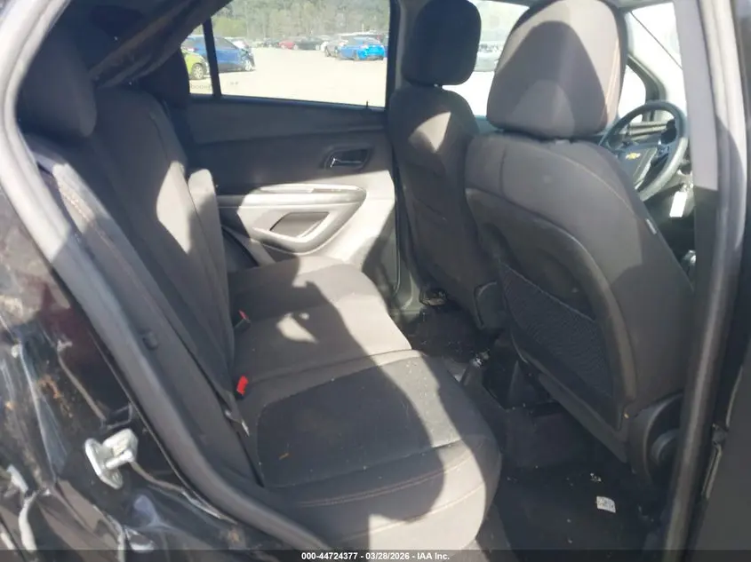 2021 CHEVROLET TRAX AWD LS