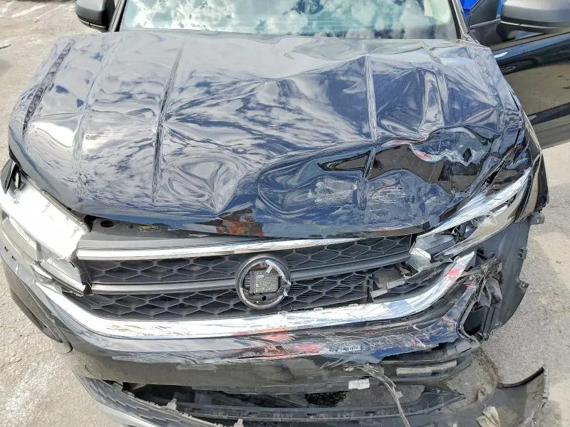 2024 VOLKSWAGEN TAOS S  