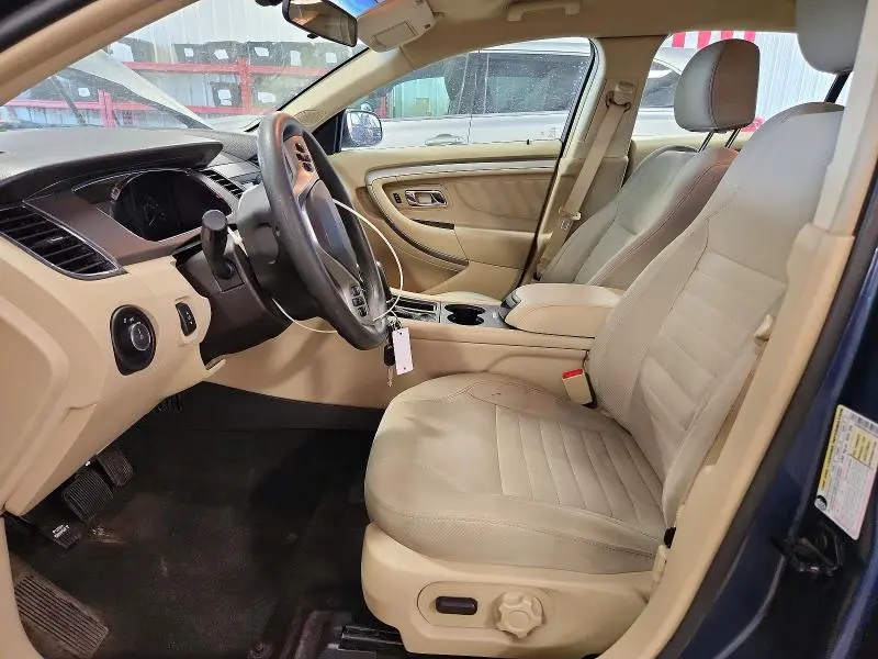 2018 FORD TAURUS SE  