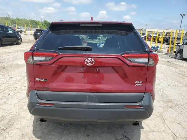 2021 TOYOTA RAV4 XLE  