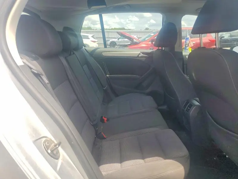 2012 VOLKSWAGEN GOLF   