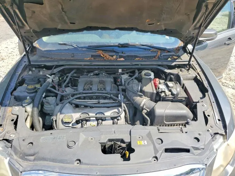 2011 FORD TAURUS SEL  