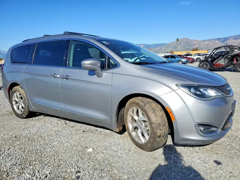 2017 CHRYSLER PACIFICA TOURING L  