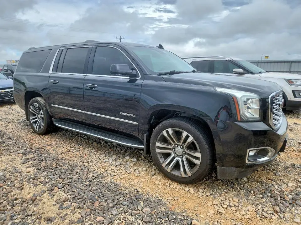 2018 GMC YUKON XL DENALI  